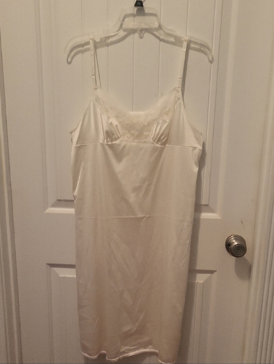 vassarette Other - Vintage Womens White Lingerie Slip Dress Noghtgown